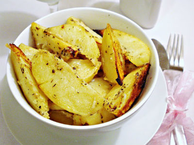 молода картопля в гірчичному соусі