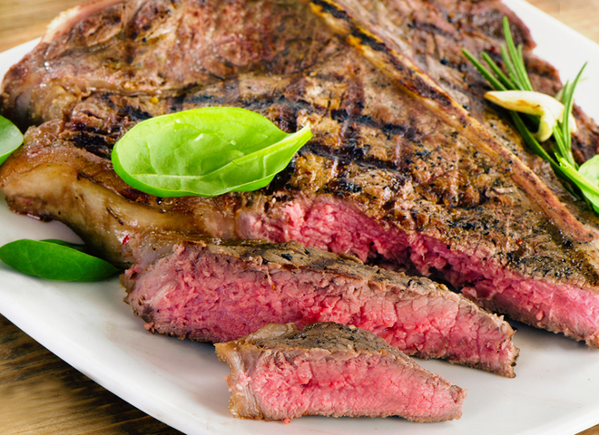 стейк із яловичини: рецепт смаженого м'яса за 5 хвилин