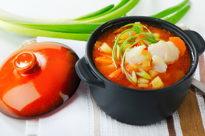 рибний суп з овочами