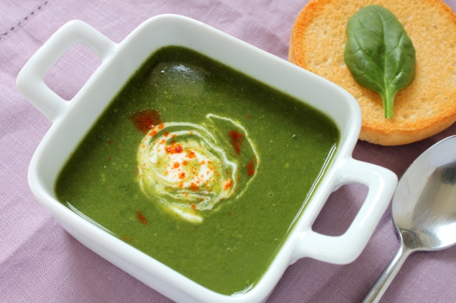 зелений суп-пюре зі шпинатом