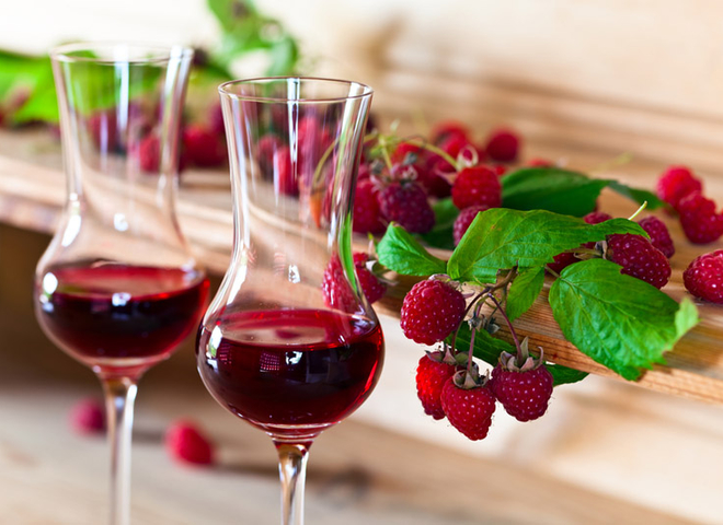 Малинове вино: рецепт ароматного напою