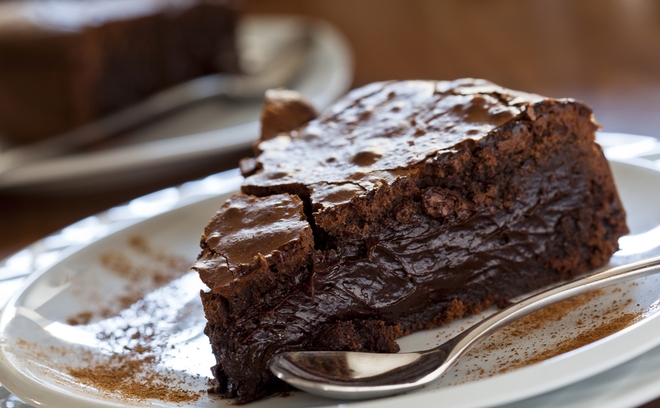 шоколадний торт із ромовим просоченням