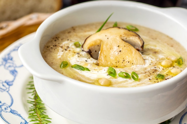 суп-пюре з білих грибів