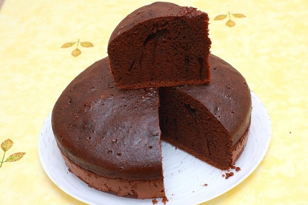 шоколадний торт на майонезі в мультиварці