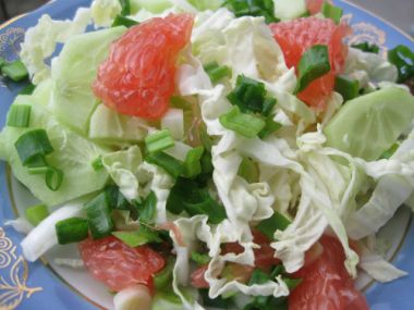 Рецепт салату з пекінської капусти, огірків а грейпфруту