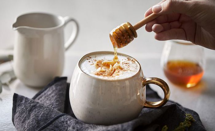 Кава з медом і корицею — рецепт для імунітету