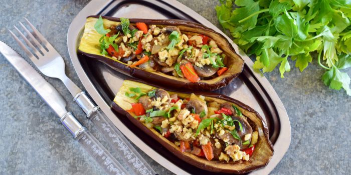 Баклажани, фаршировані грибами — рецепт