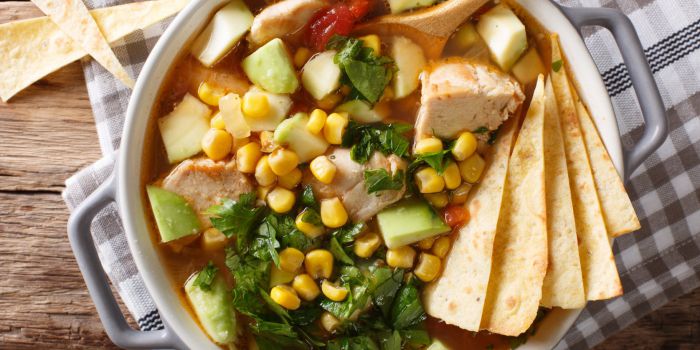 Рагу з індичкою та авокадо — ситна і збалансована страва